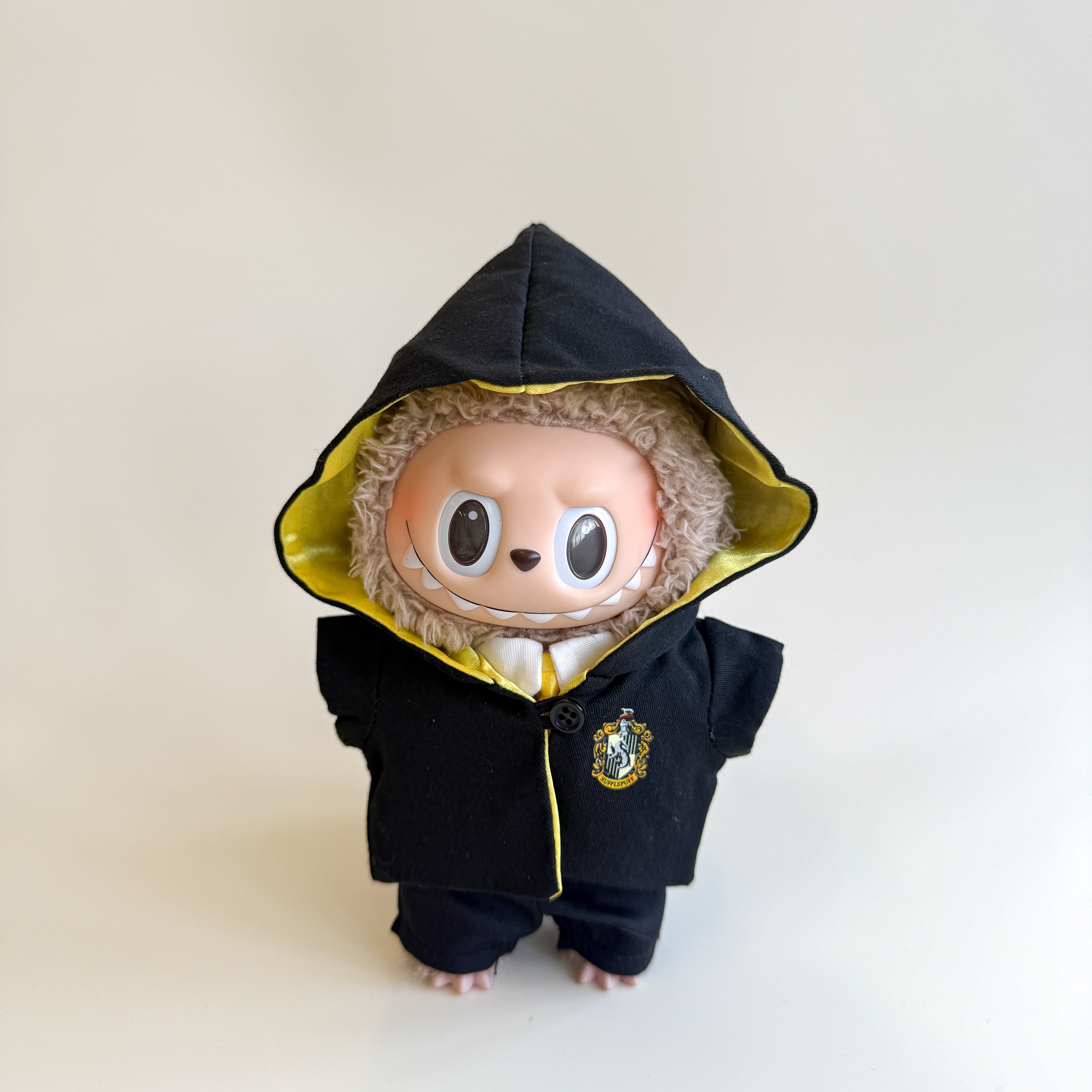 Side profile of Labubu doll clothes yellow wizard outfit for 17cm dolls