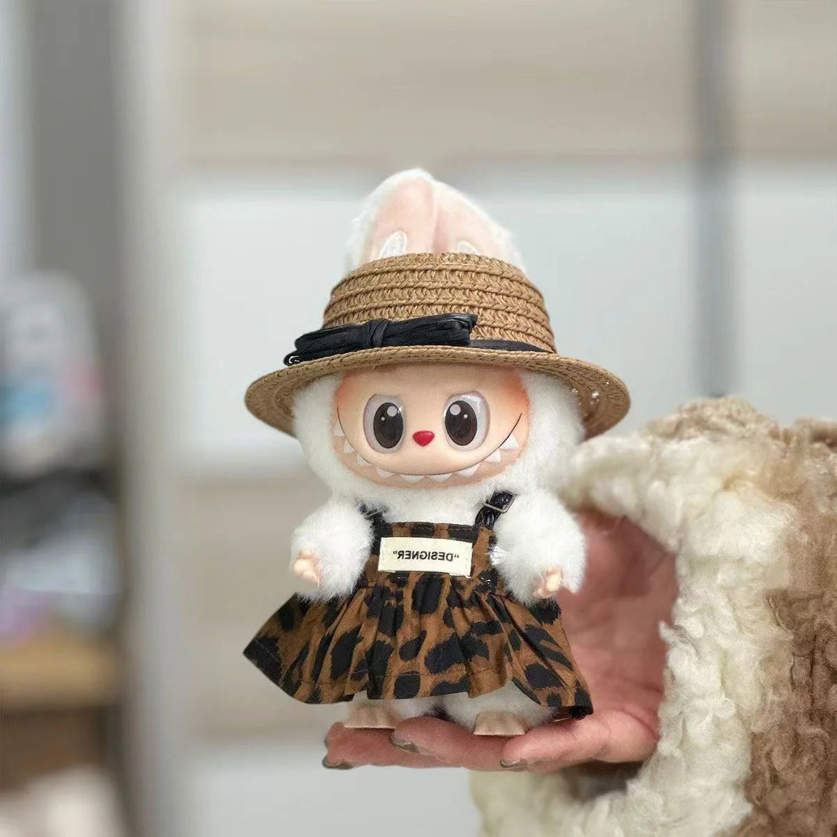 Trendy leopard print Labubu doll clothes with straw hat